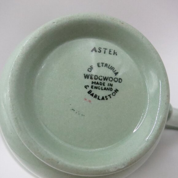 Wedgwood Aster Celadon Green Teacup Saucer Set of 2 England - Picture 9 of 10